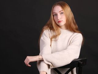 LynetteCusson's Cam live sex teen Profile Image